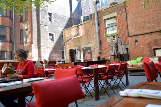 Pure Food and Wine Garden